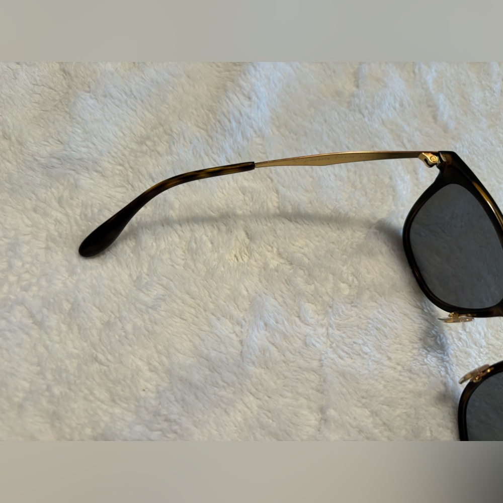 Ray-ban Sunglasses - Picture 6 of 7